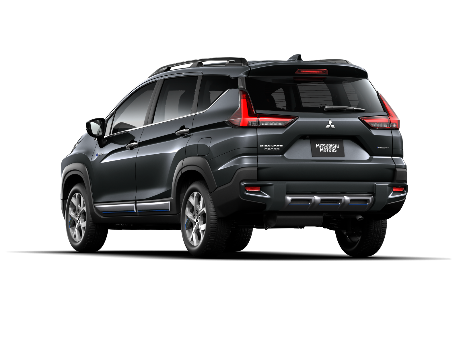 MITSUBISHI XPANDER CROSS 2024 Г
