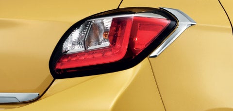 REAR COMB LAMP GARNISH
