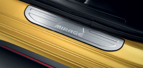 SCUFF PLATE MIRAGE LOGO