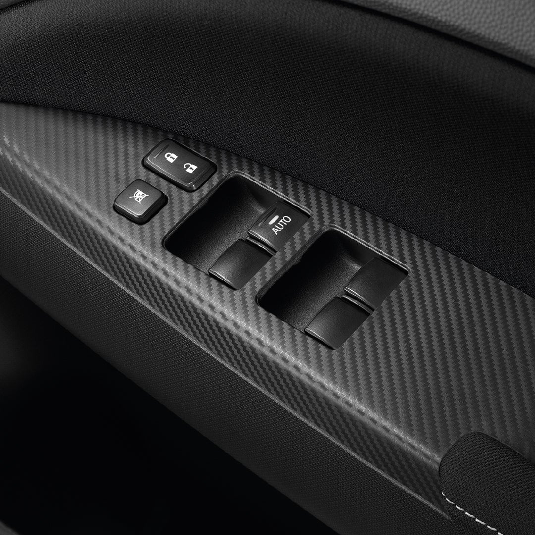 CENTRAL DOOR LOCKING SYSTEM WITH LOCK-UNLOCK BUTTON