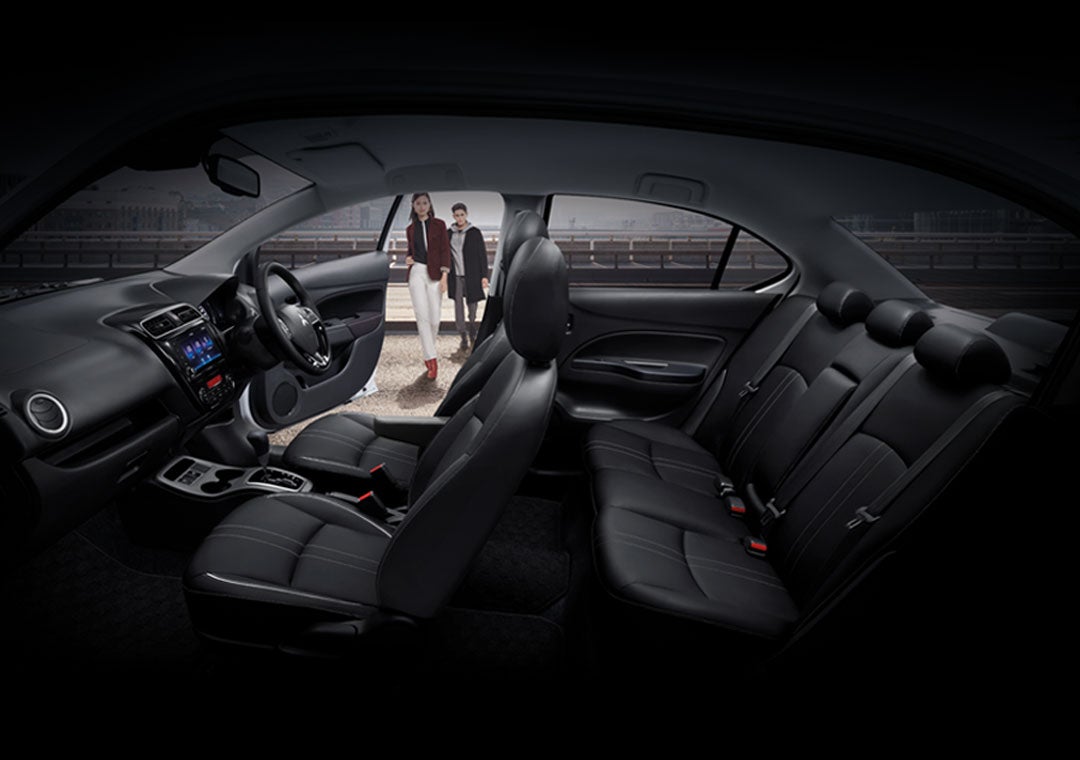 SPORTY INTERIOR