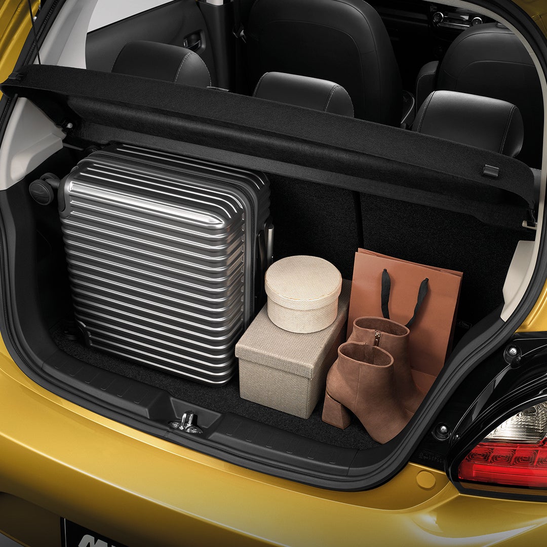 RETRACTABLE CARGO COVER