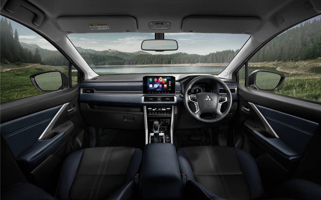 https://www.mitsubishi-motors.co.th/content/dam/mitsubishi-motors-th/images/site-images/vehicle-page-assets/xpander-cross/2023/mainpage/xpander-cross-mainpage-features.jpg?width=1080&auto=webp&quality=70