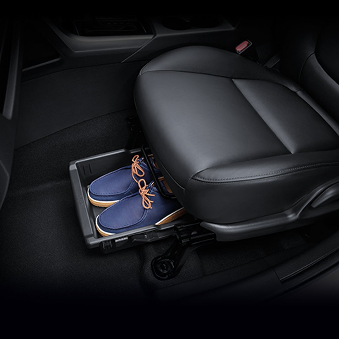 2-WAY CONVENIENT TRAY UNDER FRONT PASSENGER'S SEAT